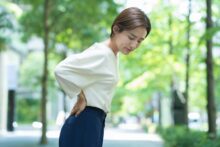 突然の「ぎっくり腰」仕事を休めない！早期回復が見込める幹細胞培養上清液注射を紹介