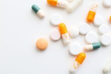 長期的な鎮痛剤の服用で腎臓が悪化する？慢性的な腰痛に対処する方法
